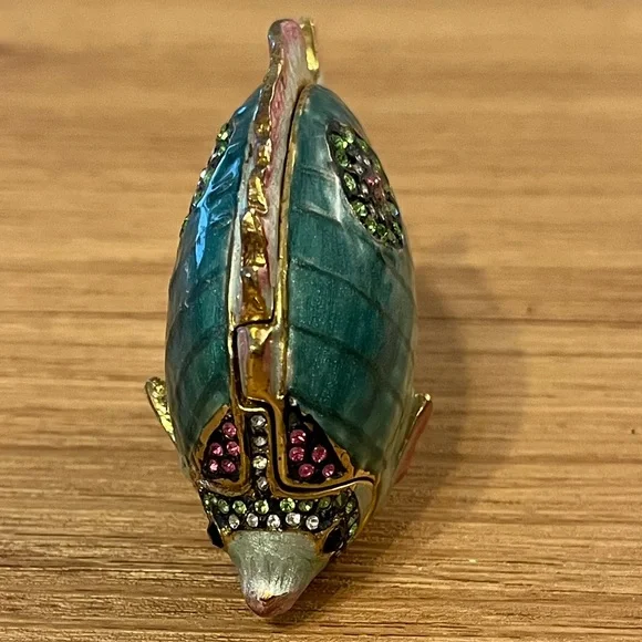 Enamel on Metal  Fish with Jewels Hinged Trinket Box - Picture 3 of 4